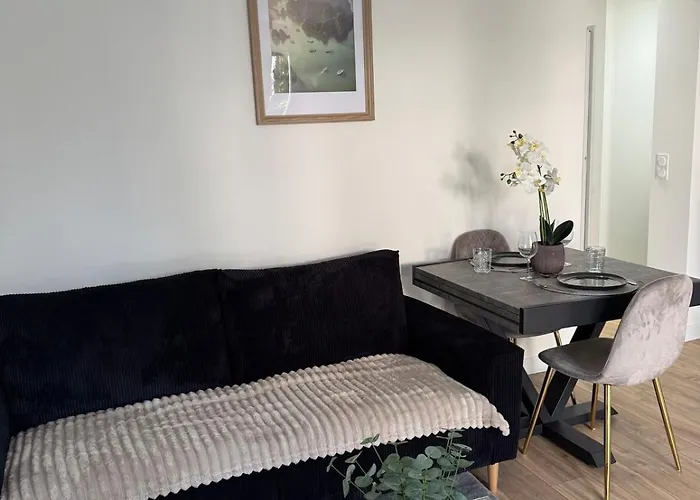 Longchamps 3 - Moderne, 1 Chambre, Neuf, Clim アパート *